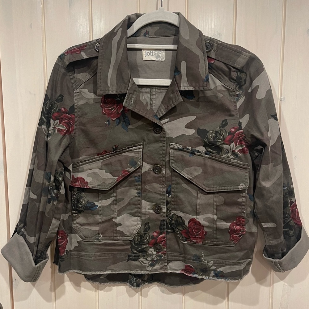 Jolt Jacket Camo and Flowers Pattern